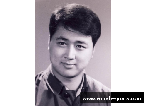 库里与妻子Ayesha合影曝光，恩爱露齿笑容引发粉丝热议